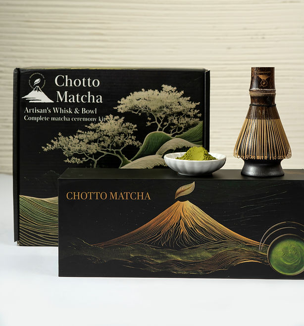 Chotto Matchaスターターキットと鮮やかな抹茶粉 / Starter kit and vibrant matcha powder